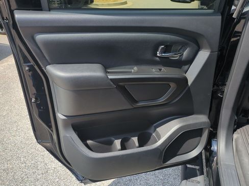Certified 2024 Nissan Titan SV w/ SV Convenience Package RWD image 28