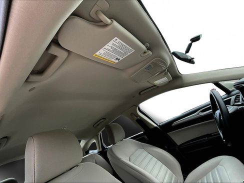 Used 2018 Ford Fusion S image 29