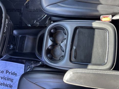 Used 2023 Chrysler Pacifica Touring-L w/ S Appearance Package image 15