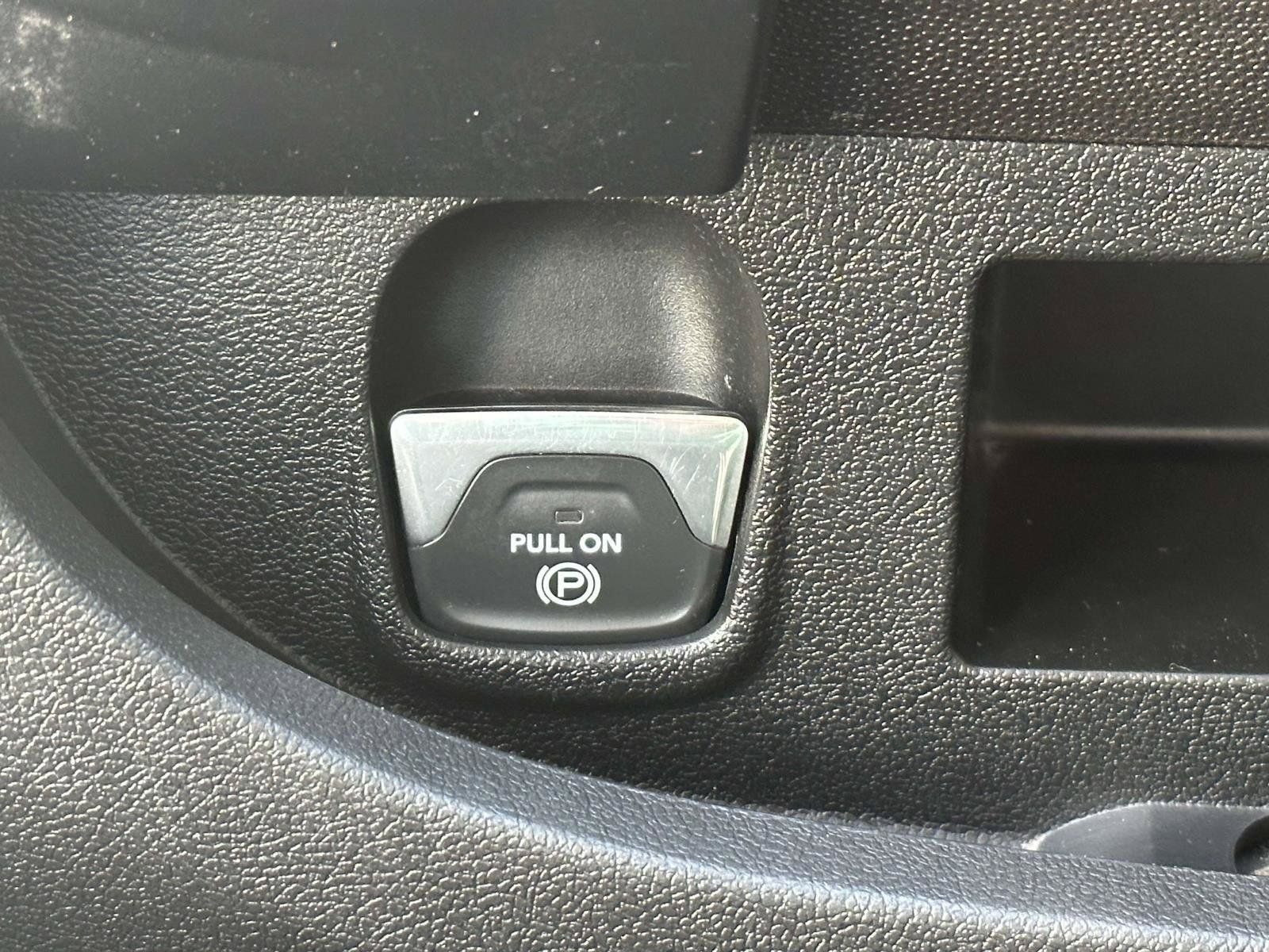 Used 2022 RAM ProMaster 2500 FWD image 10