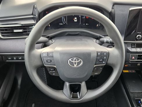 Used 2026 Toyota Camry LE FWD image 15