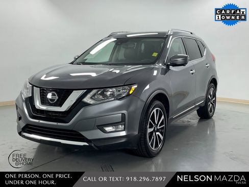 Used 2019 Nissan Rogue SL image 1