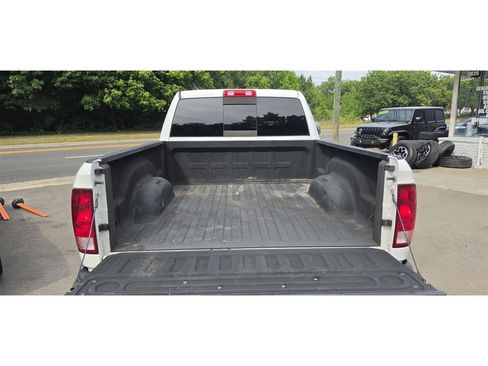 Used 2019 RAM 1500 Big Horn AWD/4WD image 7