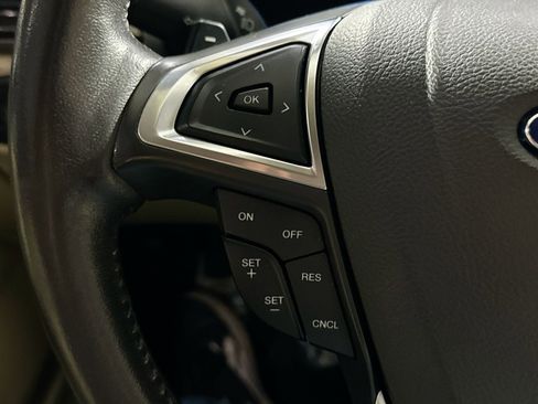 Used 2016 Ford Fusion SE w/ Equipment Group 202A image 22