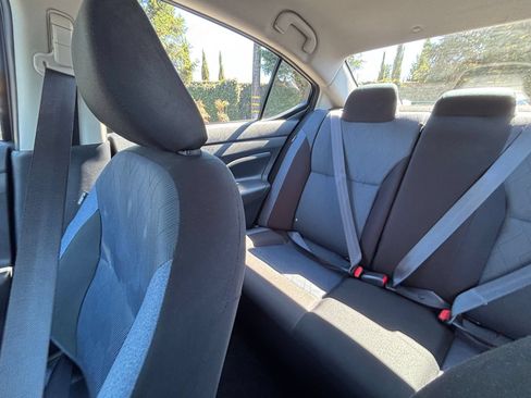 Used 2025 Nissan Versa SV FWD image 36