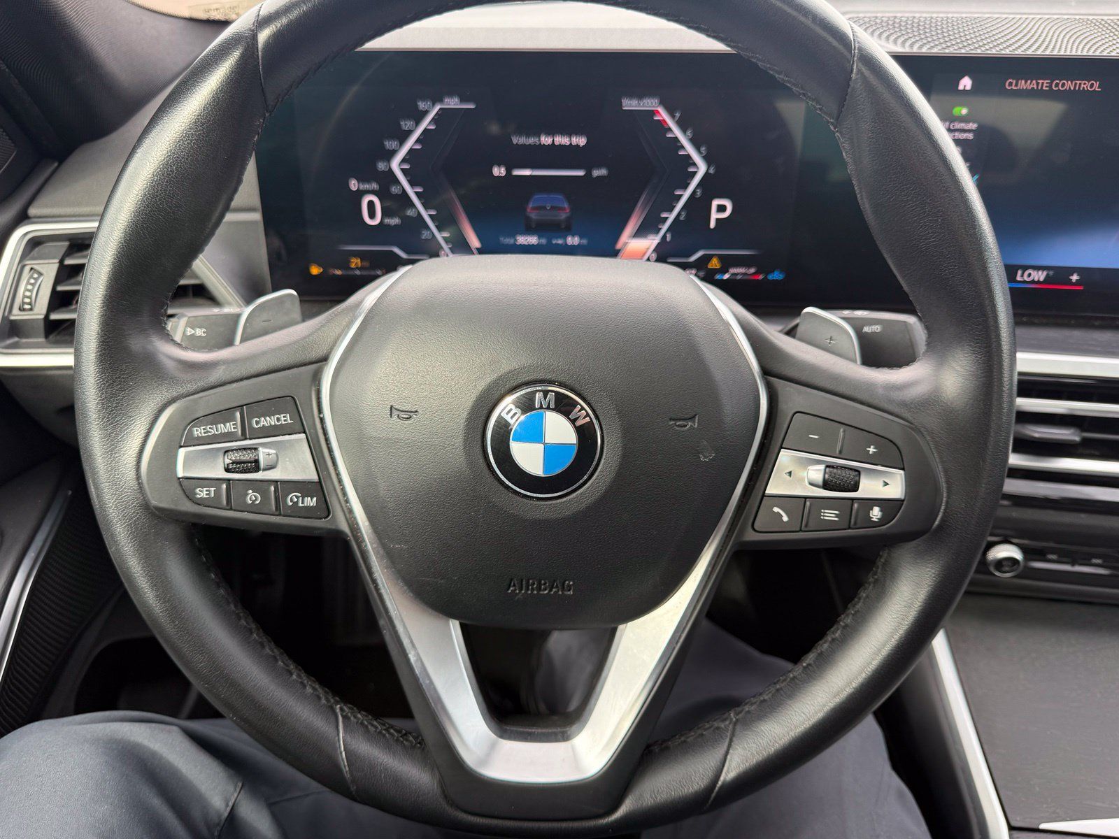 Used 2024 BMW 330i Sedan RWD image 17