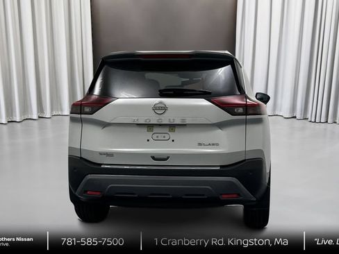Certified 2022 Nissan Rogue SL w/ SL Premium Package AWD/4WD image 6