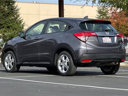 Used 2020 Honda HR-V LX image 8