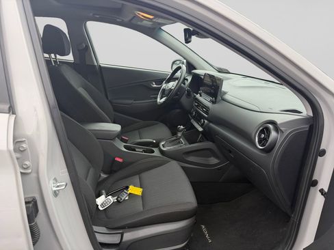 Used 2023 Hyundai Kona SEL w/ Convenience Package AWD/4WD image 17