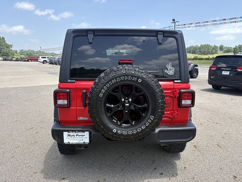 Used 2021 Jeep Wrangler Unlimited Sport AWD/4WD image 4