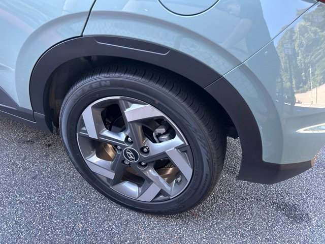 Certified 2025 Hyundai Venue Limited FWD image 7