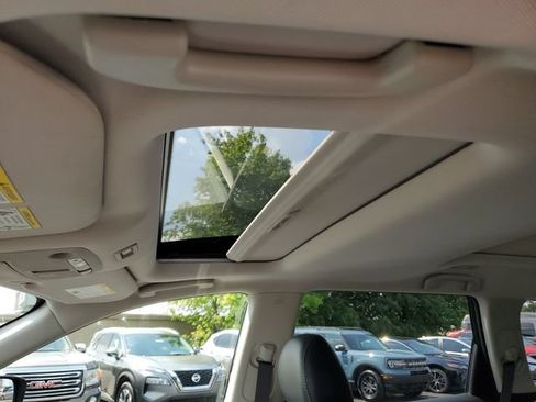 Used 2020 Nissan Pathfinder Platinum AWD/4WD image 19