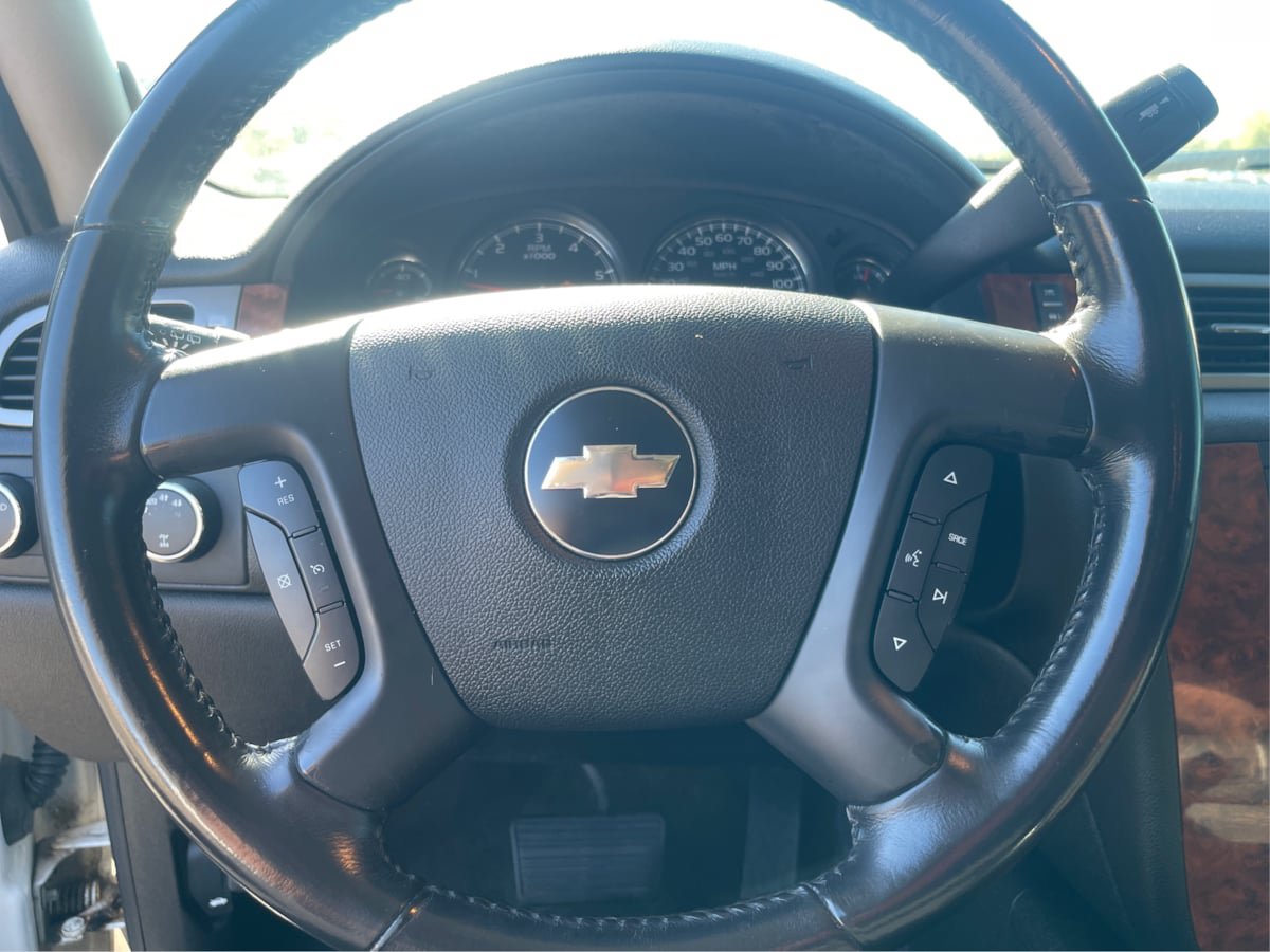 Used 2007 Chevrolet Tahoe LTZ w/ LTZ Preferred Equipment Group AWD/4WD image 18