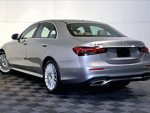Used 2022 Mercedes-Benz E 450 4MATIC Sedan image 12