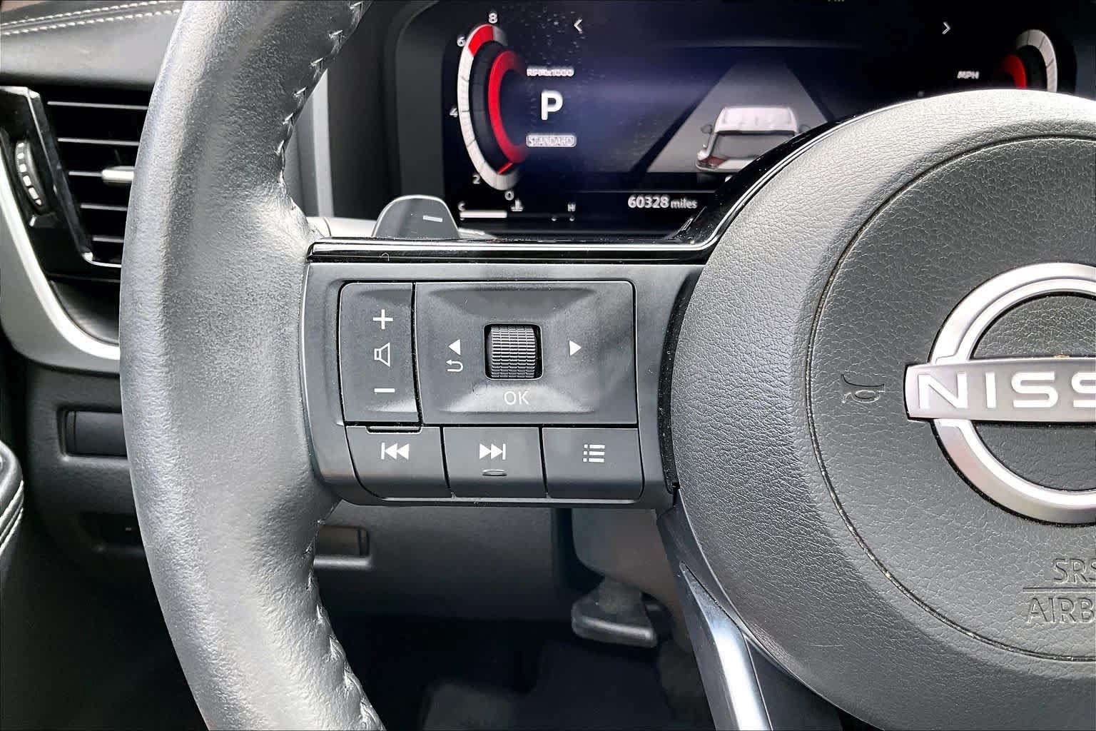 Used 2023 Nissan Rogue Platinum w/ Platinum Premium Package FWD image 24