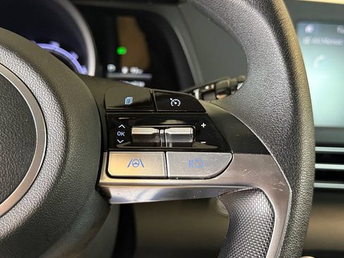 Certified 2023 Hyundai Elantra Blue FWD image 24
