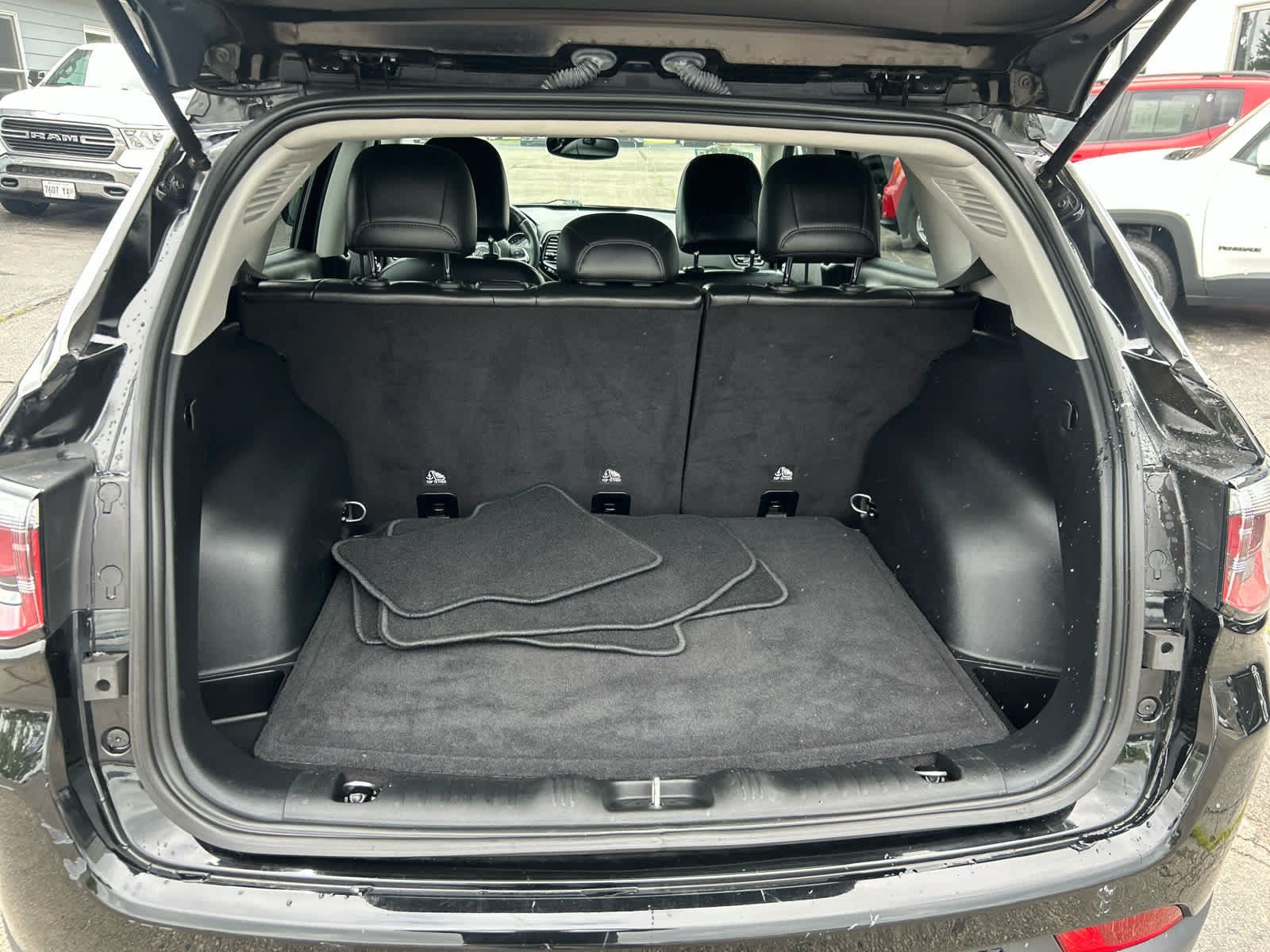 Used 2019 Jeep Compass Limited AWD/4WD image 26