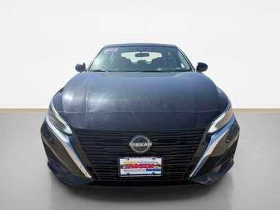 Used 2024 Nissan Altima 2.5 SV