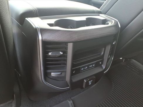 New 2026 RAM 1500 Laramie AWD/4WD image 16