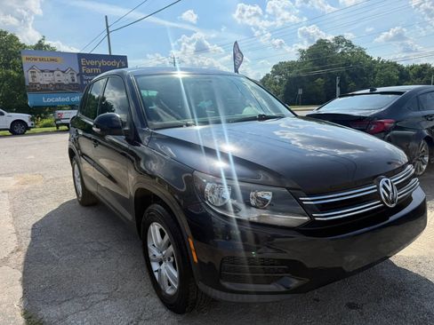 Used 2013 Volkswagen Tiguan S FWD image 8