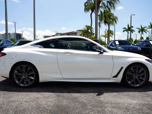 Used 2022 INFINITI Q60 Red Sport 400 w/ Carbon Fiber Package image 7