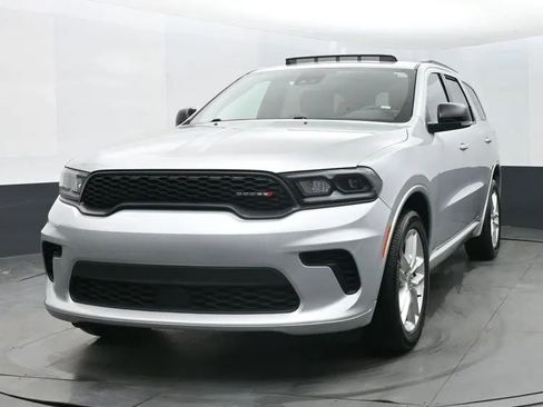Used 2024 Dodge Durango GT image 1