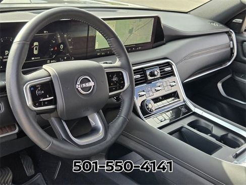 Used 2025 Nissan Armada Platinum image 10