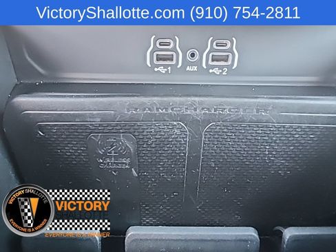 Used 2025 RAM 1500 Big Horn AWD/4WD image 9