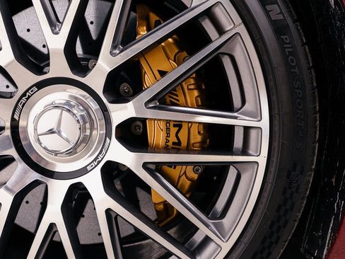 Used 2022 Mercedes-Benz SL 63 AMG 4MATIC image 40