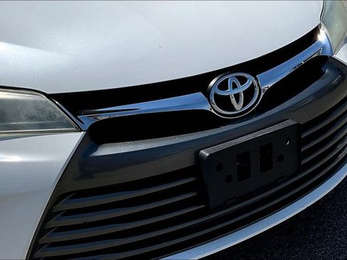 Used 2017 Toyota Camry XLE FWD image 35