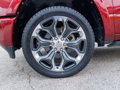 Used 2022 RAM 1500 Limited w/ Body Color Bumper Group image 16