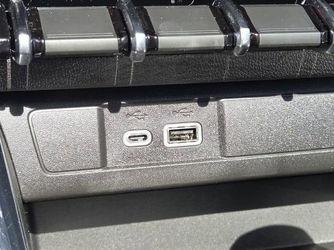 New 2026 GMC Canyon Elevation w/ Convenience Package AWD/4WD image 9