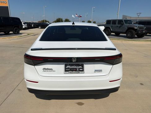 Used 2024 Honda Accord Sport image 4