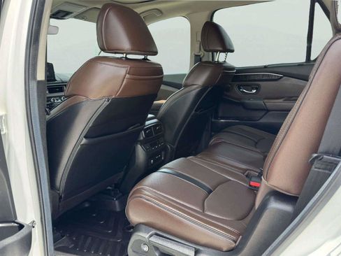 Used 2025 Honda Pilot Elite image 42