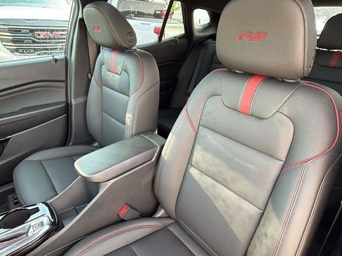 New 2026 Chevrolet Trax RS w/ Sunroof Package FWD image 6