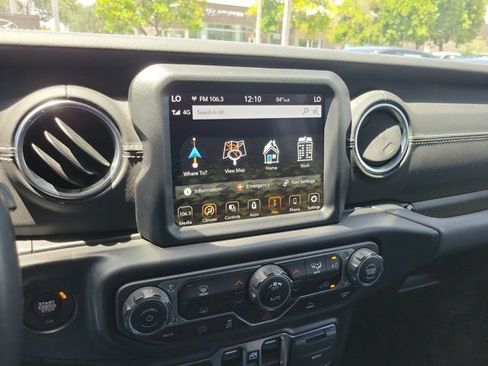 Used 2022 Jeep Wrangler Unlimited Sahara 4xe AWD/4WD image 26