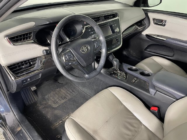 Used 2013 Toyota Avalon XLE Premium FWD image 3