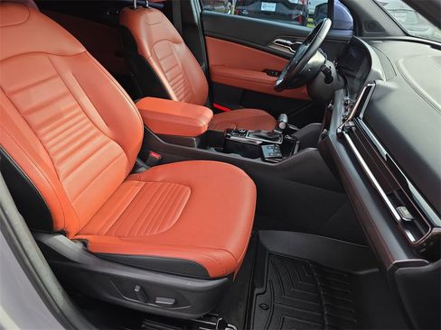 Used 2023 Kia Sportage SX image 40