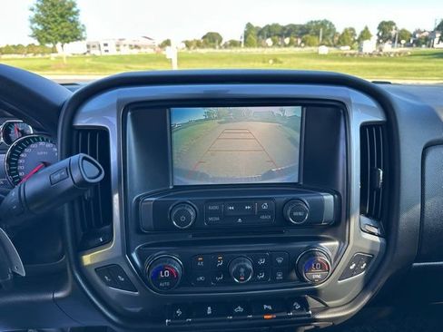 Used 2018 Chevrolet Silverado 1500 LT w/ LPO, Black Pack AWD/4WD image 16