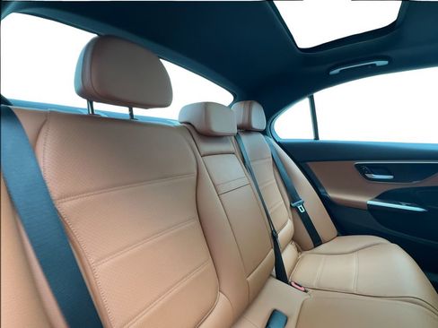 Used 2025 Mercedes-Benz C 300 Sedan image 27