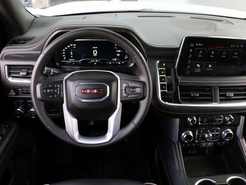 Used 2024 GMC Yukon SLT image 29