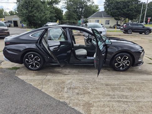 Used 2025 Hyundai Sonata SEL FWD image 21