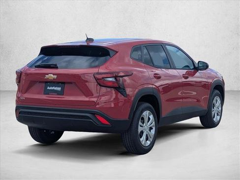New 2026 Chevrolet Trax LS FWD image 2