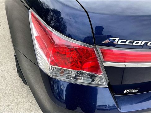 Used 2011 Honda Accord LX image 29