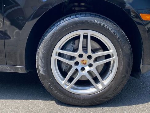 Used 2017 Porsche Macan image 19