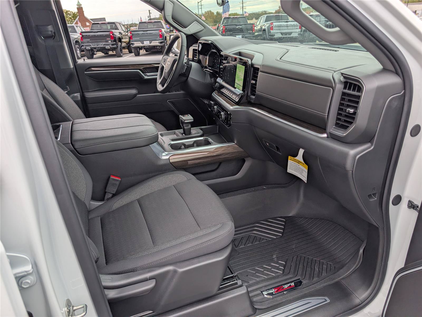 New 2026 Chevrolet Silverado 1500 RST w/ Dark Appearance Package AWD/4WD image 6