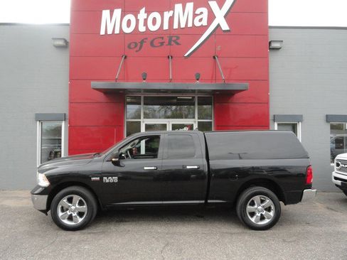 Used 2018 RAM 1500 Big Horn AWD/4WD image 2