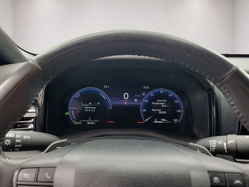 Used 2025 Toyota Camry XSE FWD image 18