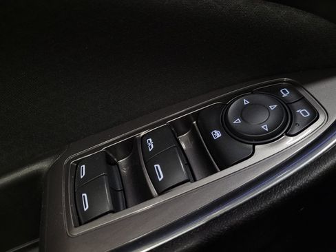 Used 2018 Chevrolet Malibu LT FWD image 27