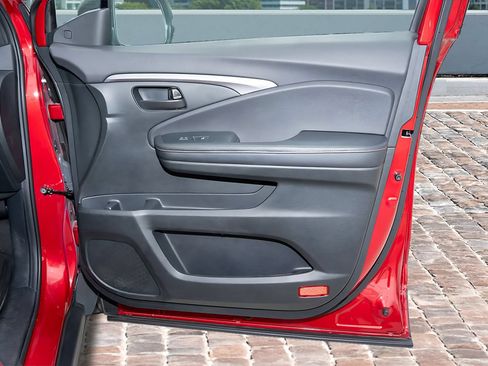 Certified 2023 Honda Passport TrailSport image 13
